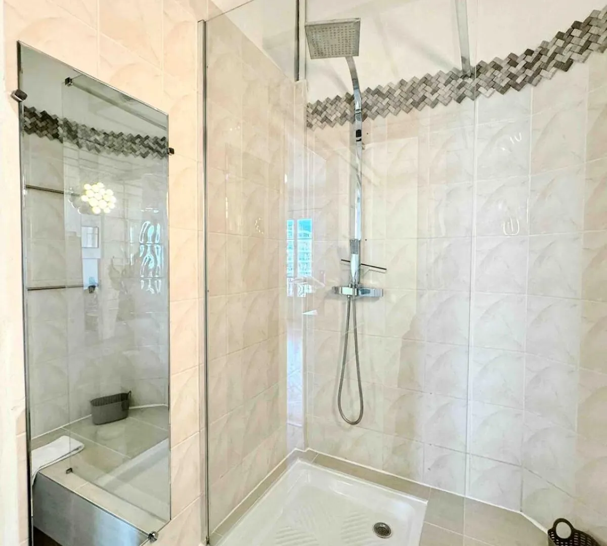 Le Mediterranee - Apt 4 Pers - 200 M Des Plages Antibes